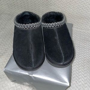 Black Tasman Ugg Slippers | SZ 6.5